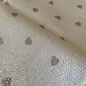 Silver Hearts Linen - 32ct linen