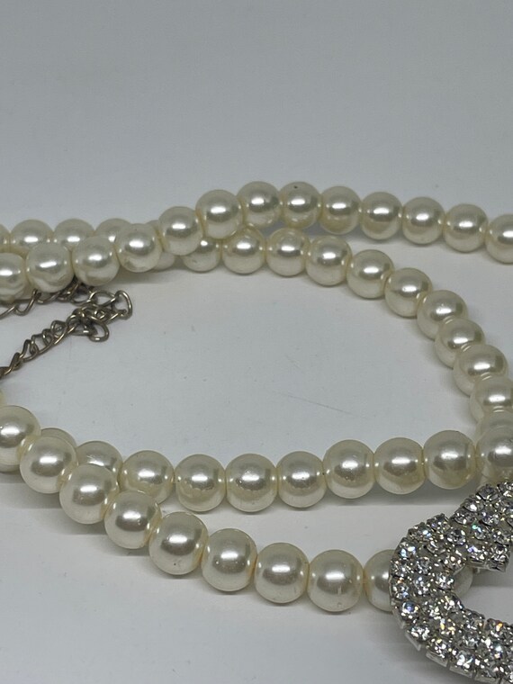 Vintage faux pearl heart necklace - image 8