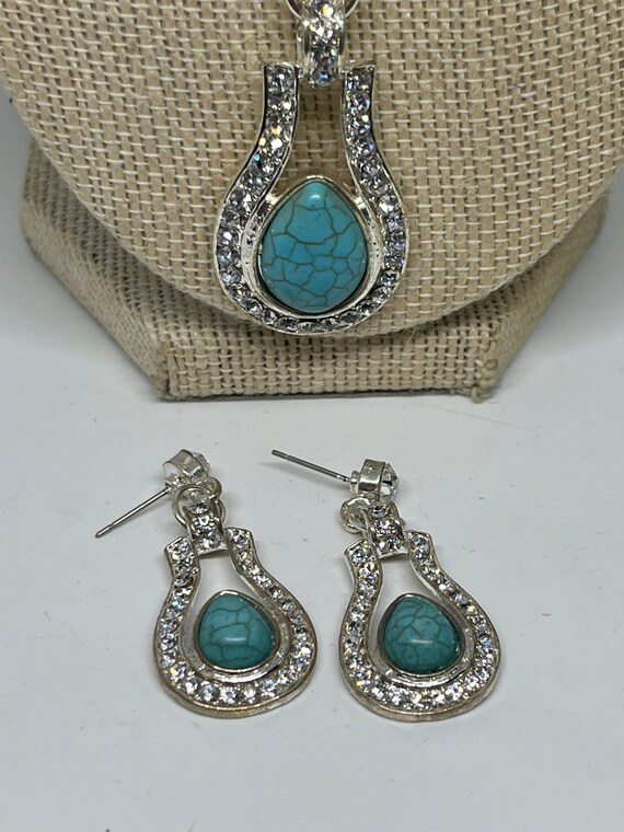 Vintage necklace and matching pierced earrings - image 2