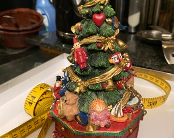 Musical Christmas Tree ornament