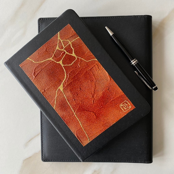 Journal peint à la main à la feuille d'or, effet texturé et brillant, inspiré du Kintsugi, pochette en papier d'art chinois, cadeau unique