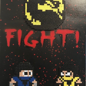 Article de toile Perler fait à la main - Mortal Kombat - FIGHT! - Sub Zero Vs. Scorpion