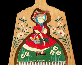 ramasse-miettes en bois vintage. Ramasse-miettes de cuisine peint à la main : balai d'art folklorique hollandais