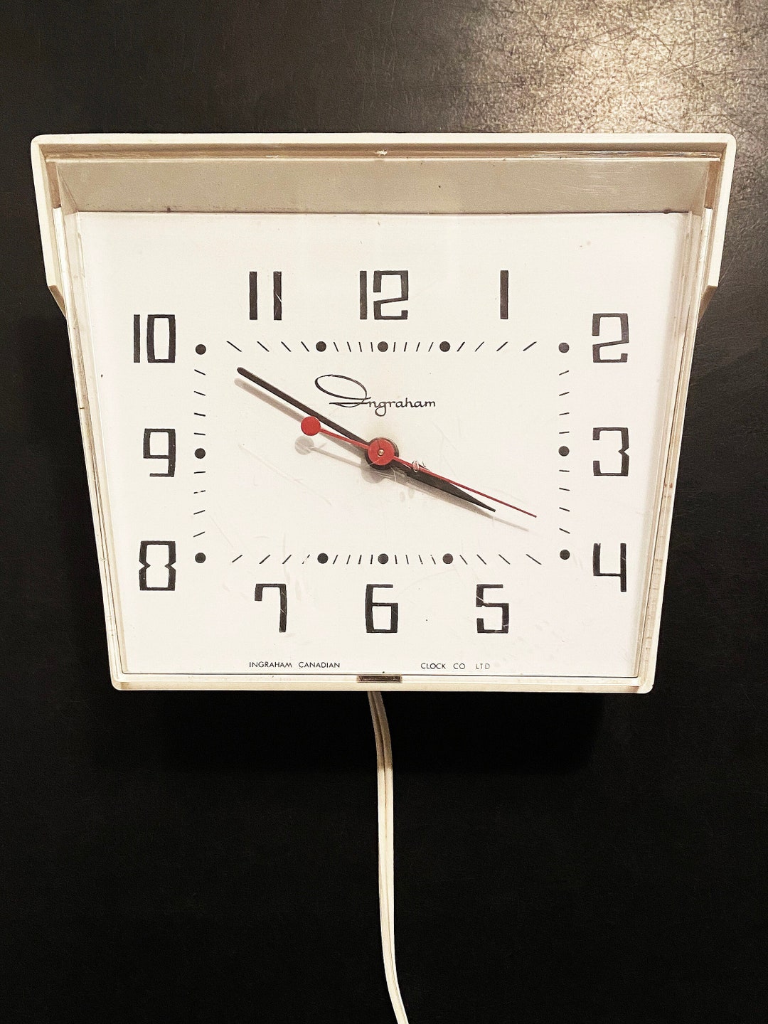 Vintage Ingraham Electric Wall Clock. Etsy UK