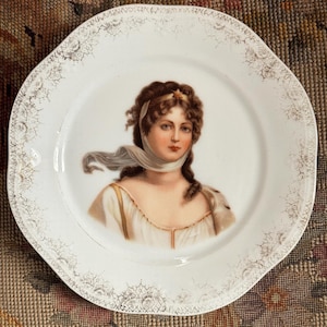 Vintage Bavaria Mignon Porzellan Teller mit Königin Luise von Preußen.
