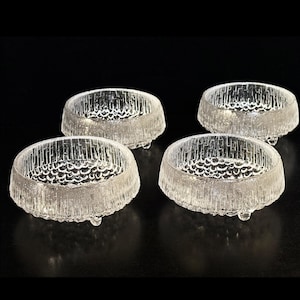 MCM Iittala Ultima Thule Footed Dessert Bowls Set of 4.  Tapio Wirkkala Art Glass.