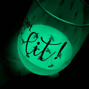 Peekaboo glow in the dark wine glass