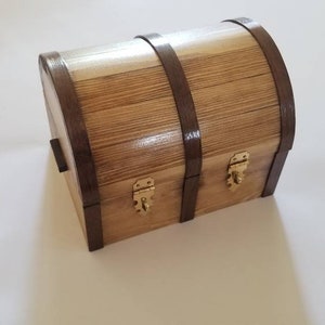 Rounded chest wood box