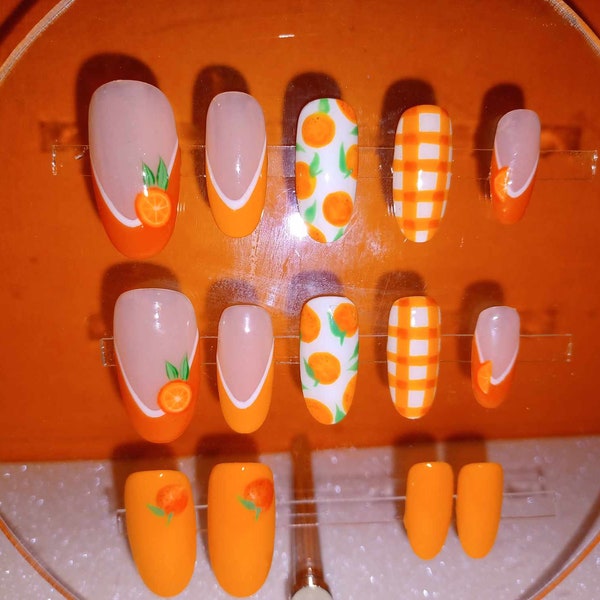 Outrageous Oranges | Full Press On Nail Set