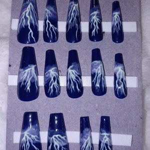 Perfect Storm | Black Light Reactive! | Full Nail Set