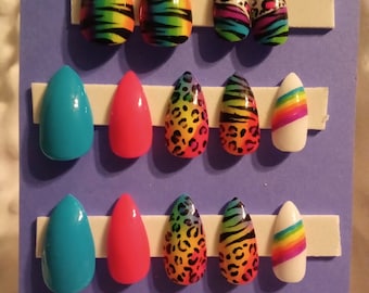 Call Me Lisa | BLACK LIGHT GLOW! | Full Nail Set