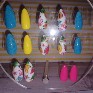 Poolside | Full Press On Nail Set