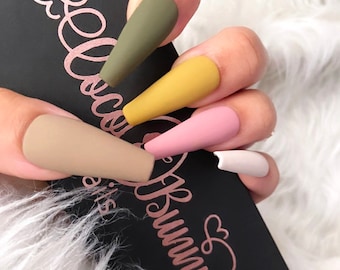 Falling for you | press on nails | coffin| press on nails | short | long | stiletto | muse | pink | mustard | mauve  | brown | fall nails