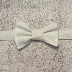 Ivory Cat Bow Tie