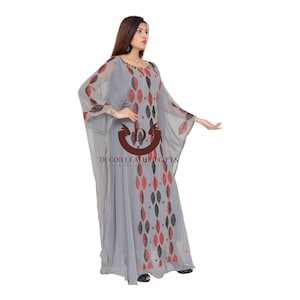 Morroco Elegant Floral Abaya for Women Maxi Dress with Batwing Sleeves, Loose Fit H-Line Design Straight Hem Ideal for Parties & All Seasons