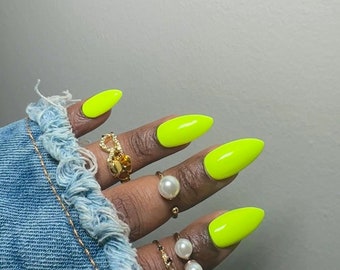 Baecation :Nail Artist. Custom Hand-painted Press-on Gel Nails.neon green gel nails.Simple.Solid color nail set.Spring nails