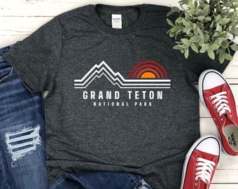 Parque Nacional Grand Teton / Camisa / Camiseta sin mangas / Sudadera / Sudadera con capucha / Regalo del Parque Nacional de los Estados Unidos / Camiseta de viaje Jackson Hole / Retro Tetons Souvenir