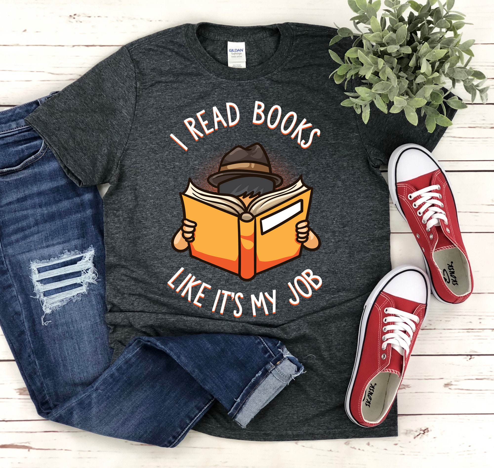 Librarian Book Lover Shirt Cute Reading Gift T-shirt Funny - Etsy