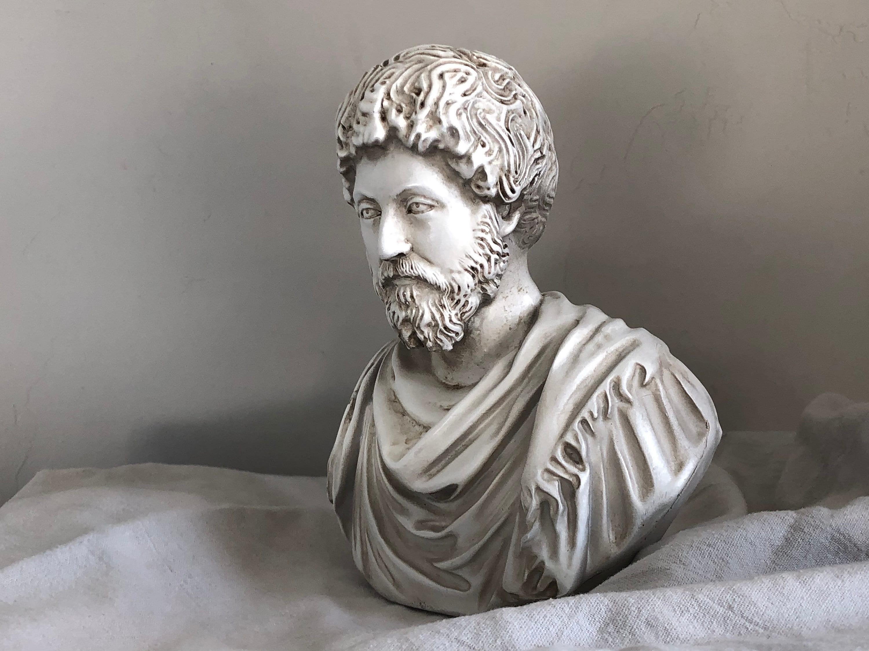 Marco Aurelio busto imperatore romano meditazioni stoicismo stoico  statuetta statuetta ispiratrice forte -  Italia