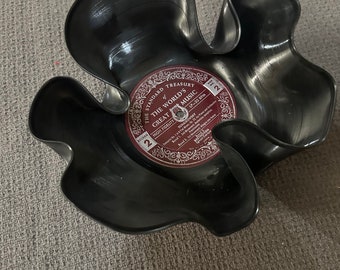Handgefertigte Schallplattenschale