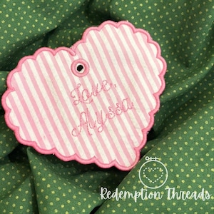 ITH Heart Scalloped Bag Tag Embroidery Design, Valentines Day design, Machine Embroidery Name Tag,  Applique In The Hoop Embroidery Download
