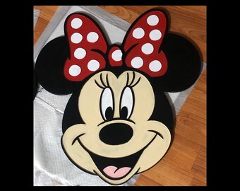 Hand Painted Minnie Mouse Face, Disney Decor, art project blanks