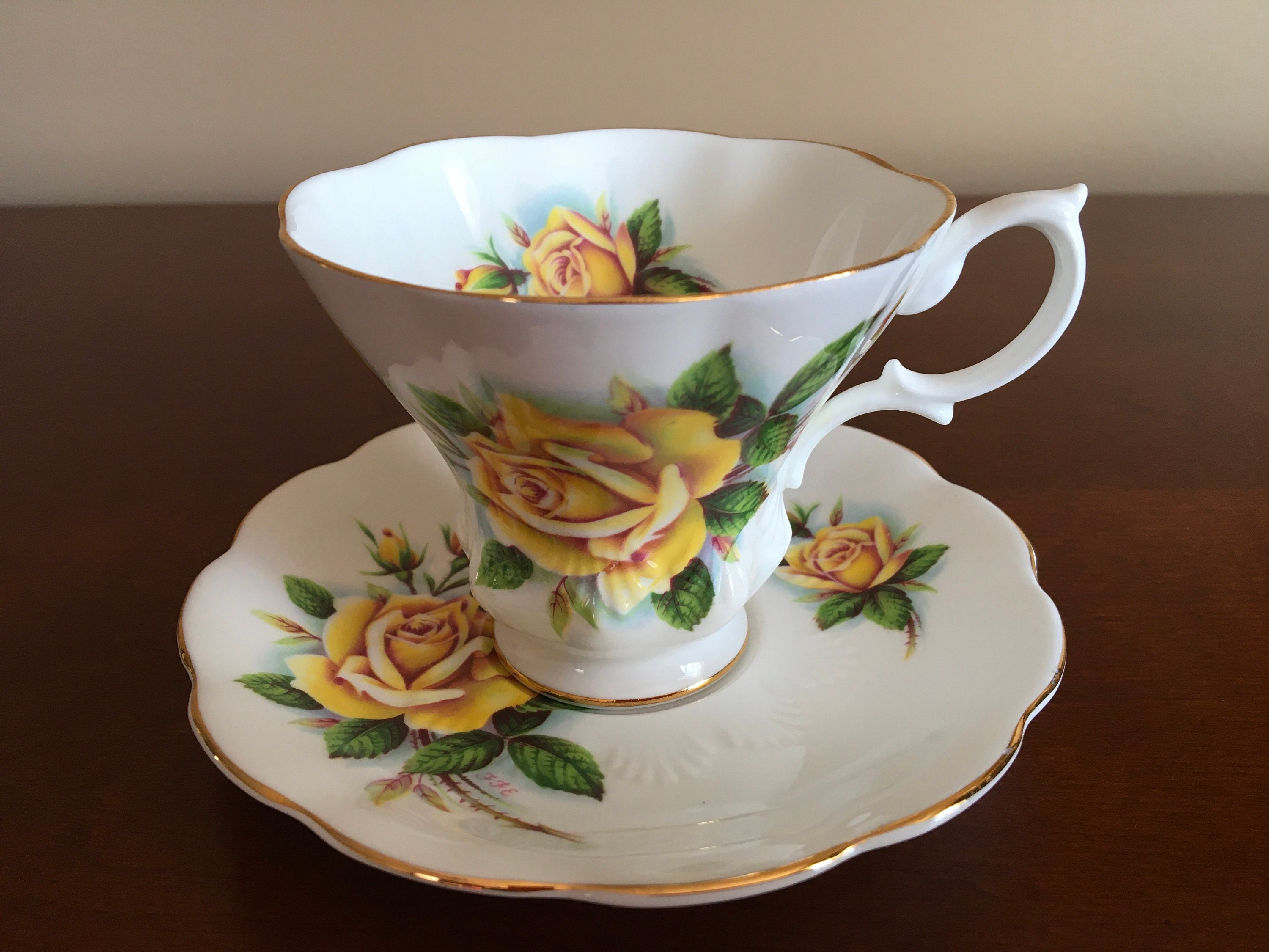 Royal Albert Sweetheart Roses Series rosemary Tea Cup With Matching