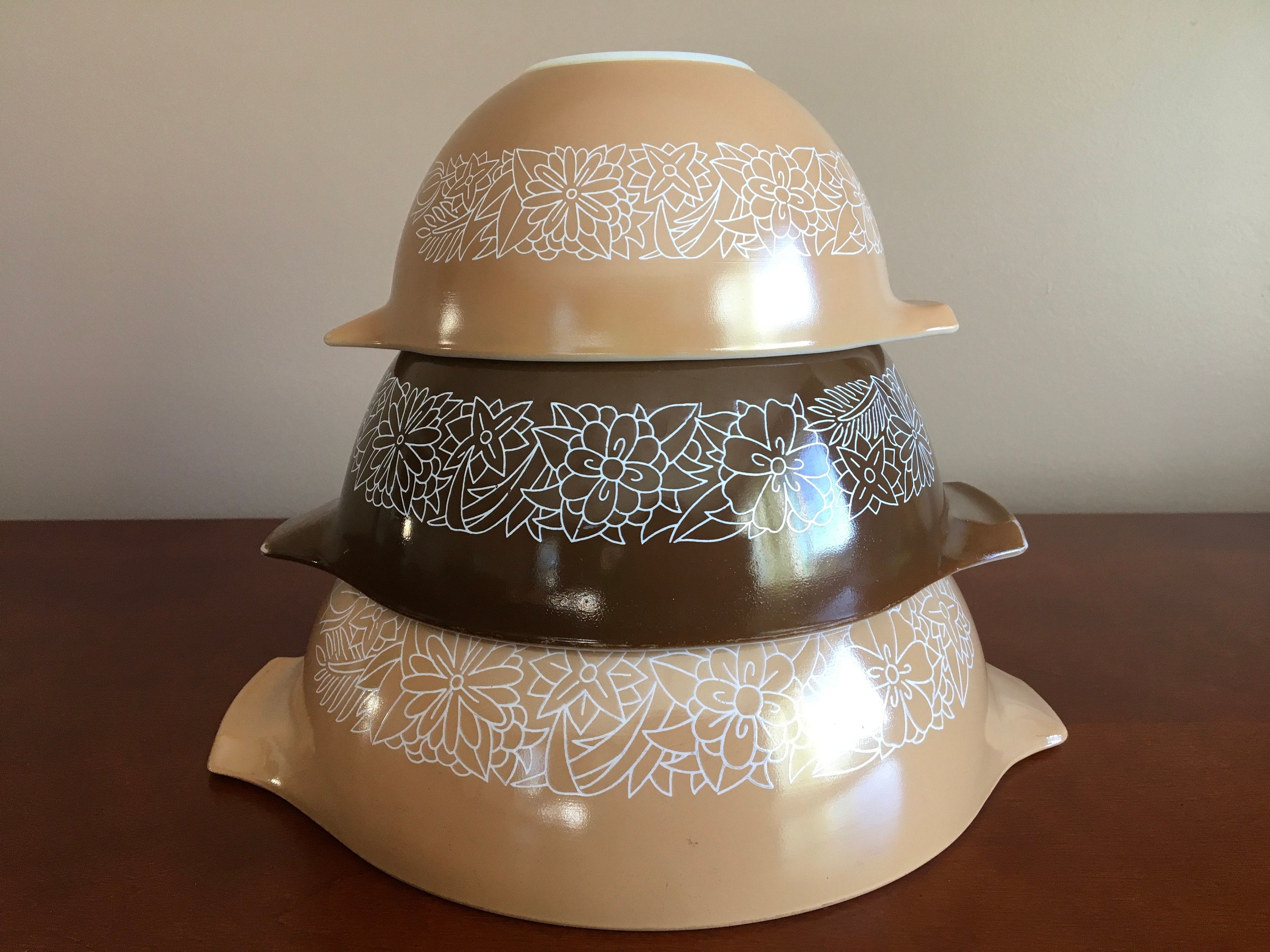 Set of 3 Pyrex Woodland Cinderella mixing bowls 441, 442, 443