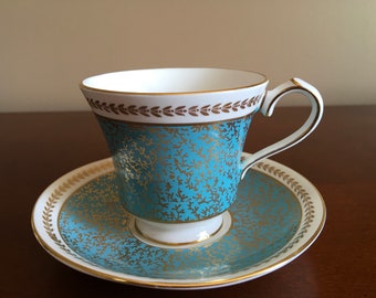 vintage Aynsley Turquoise et Feuille d’or modèle gobelet de thé en porcelaine à os fin avec soucoupe assortie