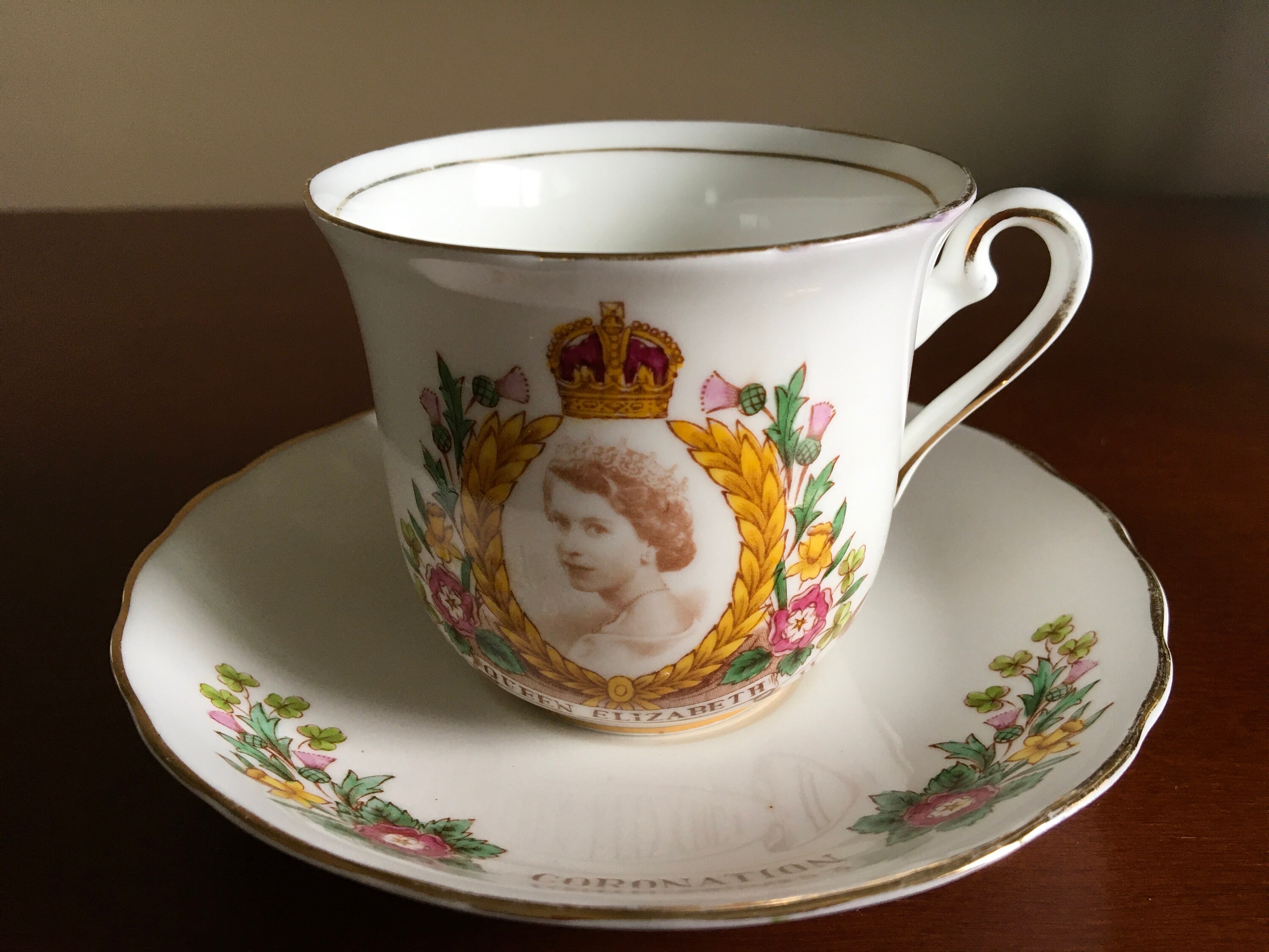 Vintage and Rare Tuscan Coronation of HM Queen Elizabeth II Fine