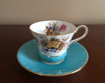 Tasse de thé florale turquoise Aynsley avec soucoupe assortie; vintage bleu vif Aynsley cup 2958