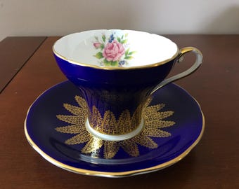 Tasse à thé vintage Aynsley bleu royal et or en forme de corset Tasse à thé en porcelaine fine avec soucoupe Aynsley rose rose