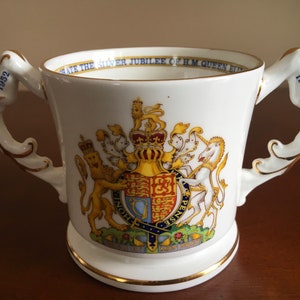 Vintage and Rare Aynsley Silver Jubilee of HM Queen Elizabeth II fine bone china Mug