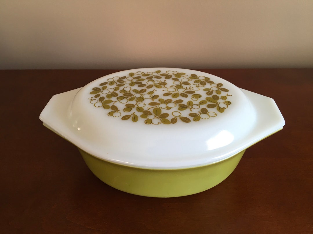 Vintage Pyrex Avocado Green Verde Casserole Dish With Matching Lid ...