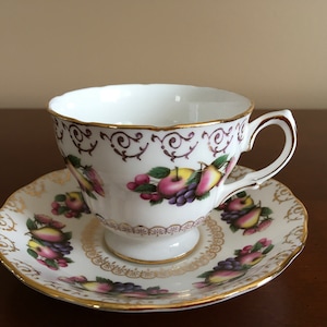 Vintage Colclough Fruits fine bone china Tea cup with matching Saucer