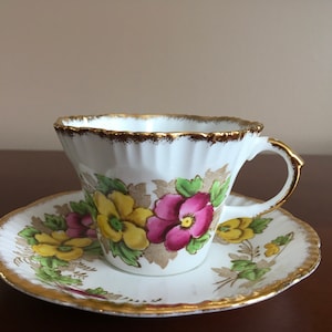 Salisbury Pansy Flowers Scalloped fine bone china Tea cup with matching Saucer
