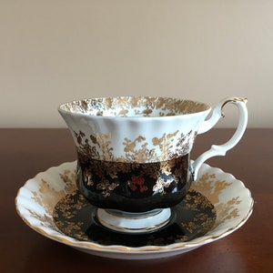 Royal Albert Regal Serie Schwarz und Gold feine Bine Porzellan Teetasse mit passender Untertasse