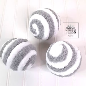 Gray & White Chunky Yarn Balls|Tiered Tray Decor|Dough Bowl Fillers|Orbs|Wreath Attachment|Decorative Yarn Ornament Balls|Decorative Orbs