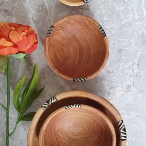 Cuencos africanos de madera imagen 4