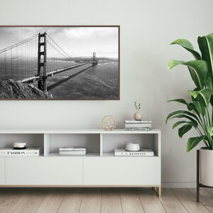 Marco para TV del Puente Golden Gate de San Francisco, descarga digital de marco artístico para TV Samsung, pintura digital en blanco y negro imagen 5
