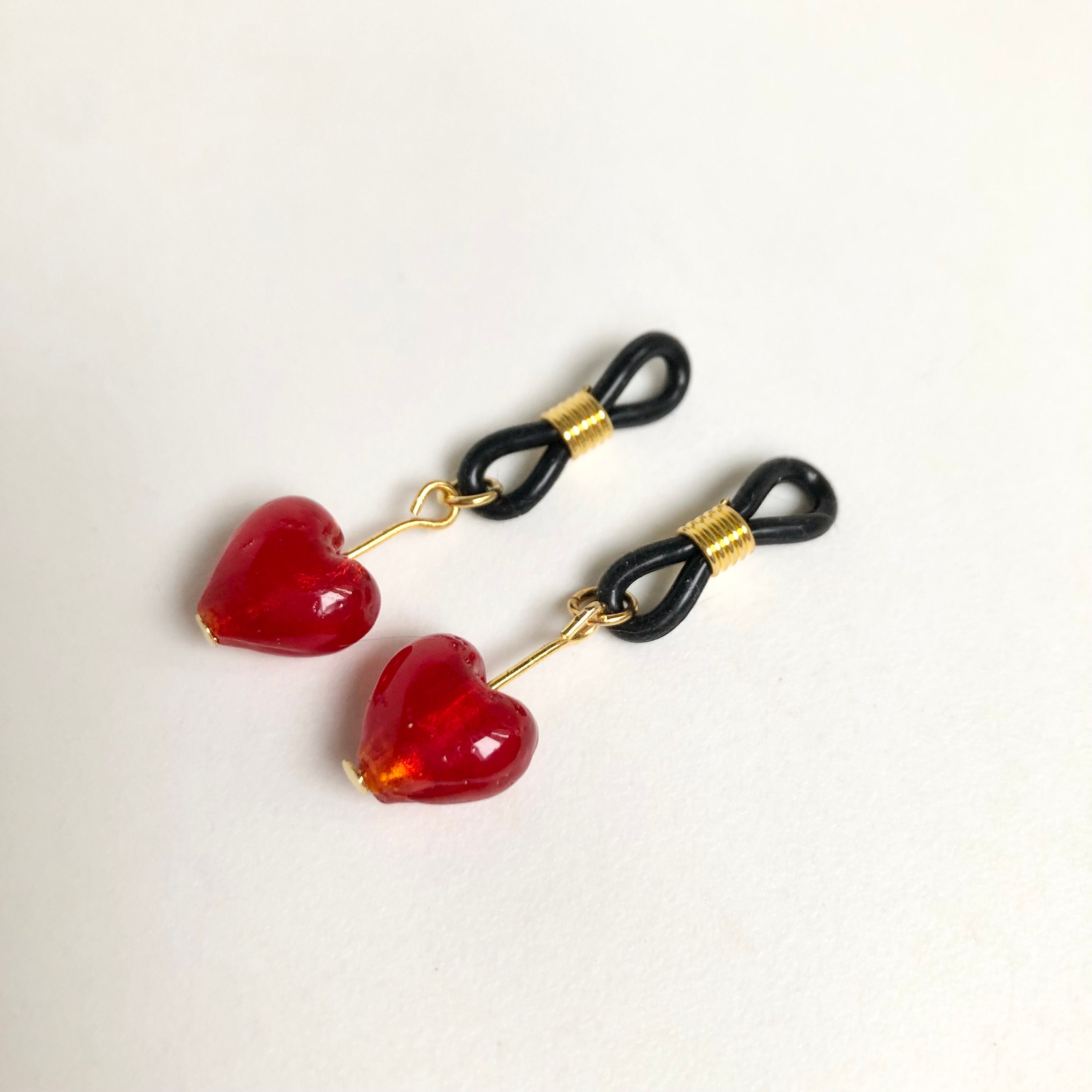 Red heart Valentine lampwork glass bead non-piercing nippie jewelry