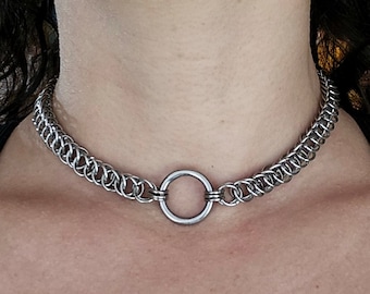 Gargantilla con anillo en O