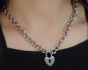 Gargantilla de corazón y cadena