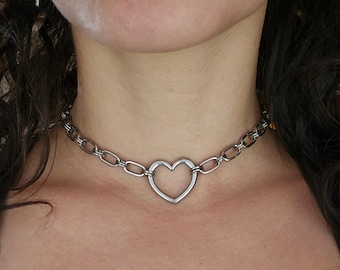 Heart Link Choker