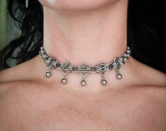 Gargantilla de mariposa