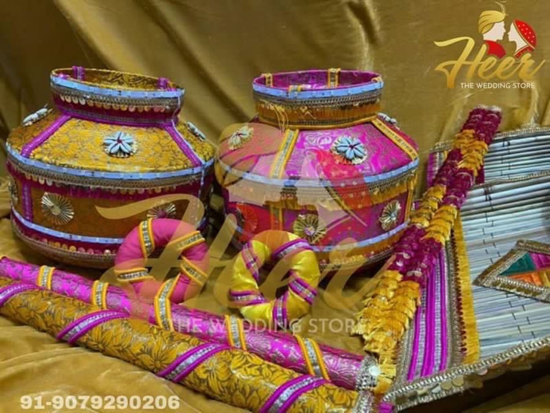 Gold Banarasi Trousseau Essentials Wedding Trunks Chooda -  Israel