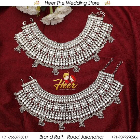 Heavy anklets store