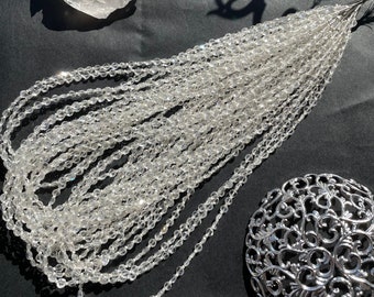 Cuentas de centro redondas facetadas de cristal de cuarzo de 16 pulgadas, Hilo de piedras preciosas naturales, 4 mm, Cristal de cuarzo para fabricación de joyas, Joyería DIY
