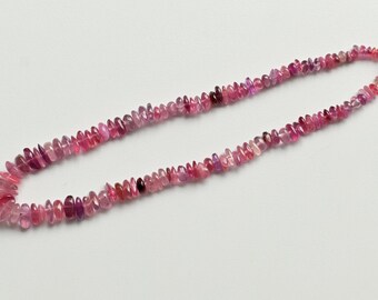 Perline non tagliate lisce riempite di vetro da 13 pollici di rubino pietra preziosa naturale / da 4x11x7 a 2x4x3 MM / rubino per la creazione di gioielli