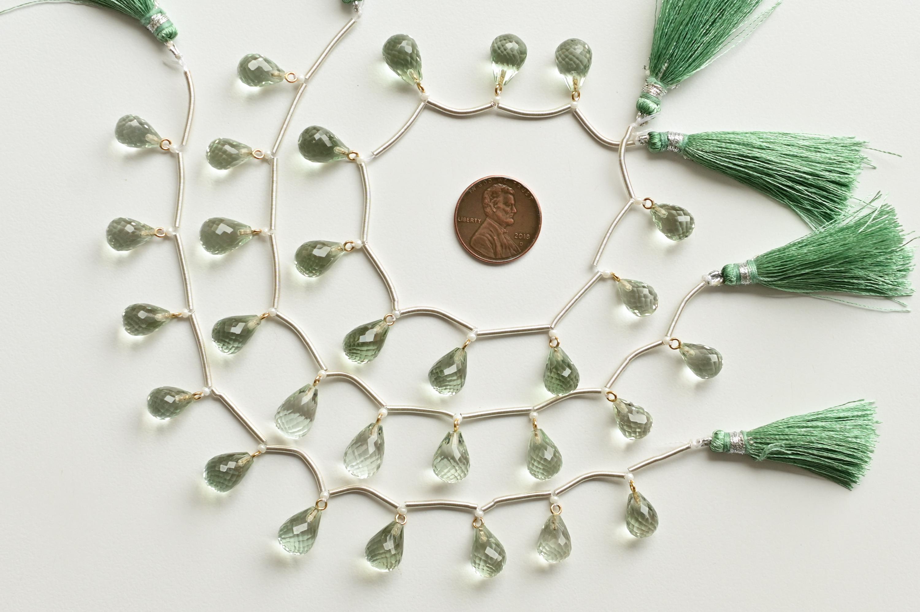 489/14kgfトラピッチェアメジストと宝石質３石のチャーム 489/14kgfトラピッチェアメジストと宝石質3石のチャーム